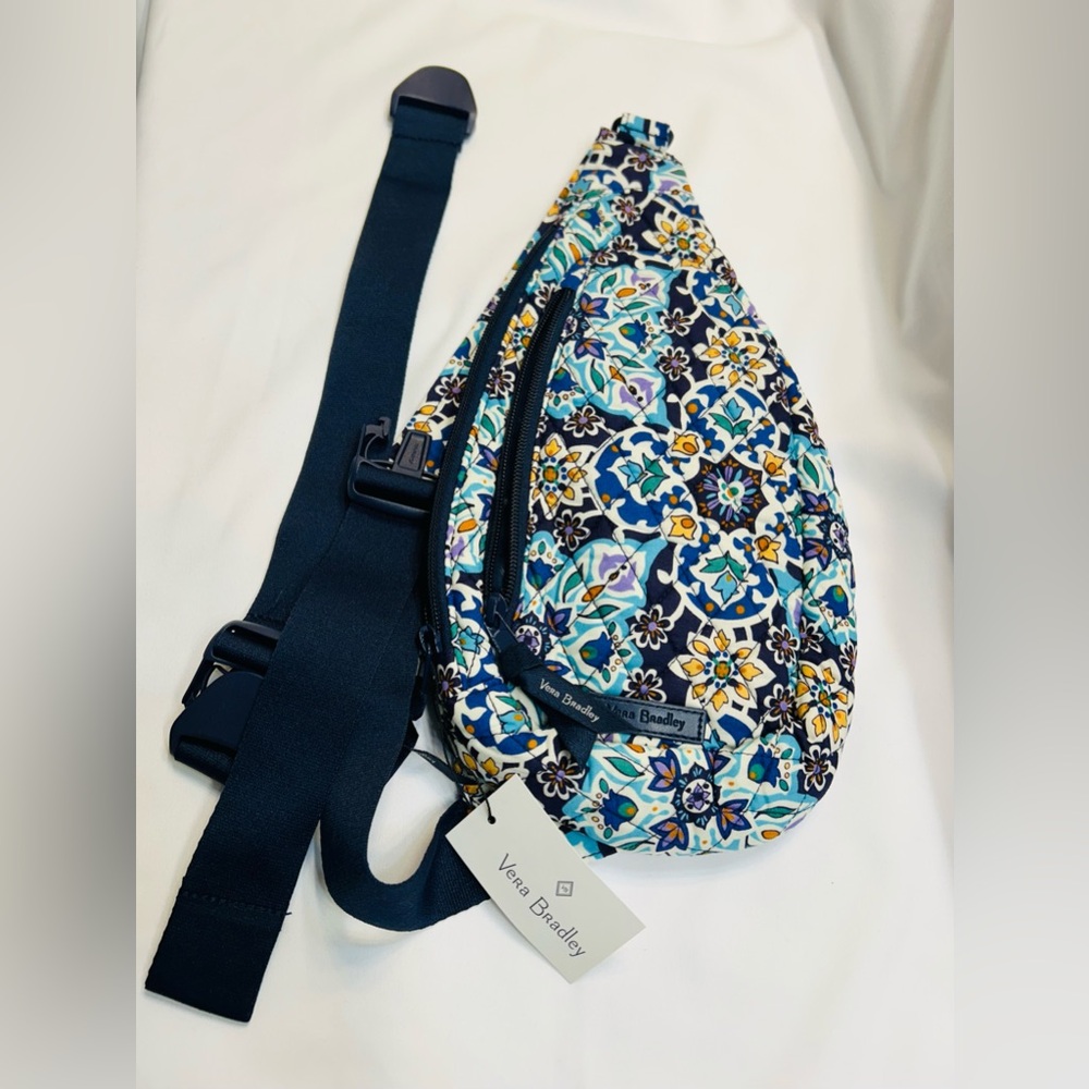 Vera Bradley Essential Compact Sling Backpack.   New With Tags - Picture 10 of 10
